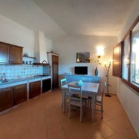 Abba Urci 아파트호텔