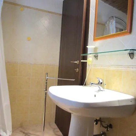 Abba Urci 아파트호텔 테르테니아